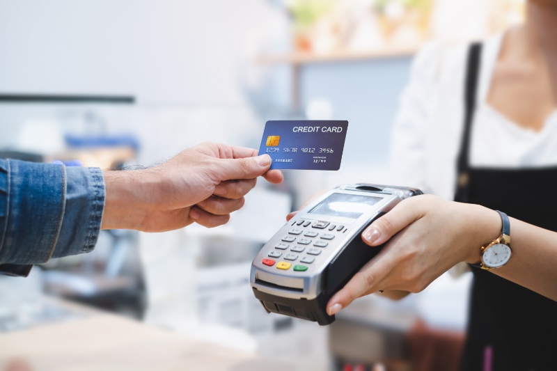 Customer paying with a credit card